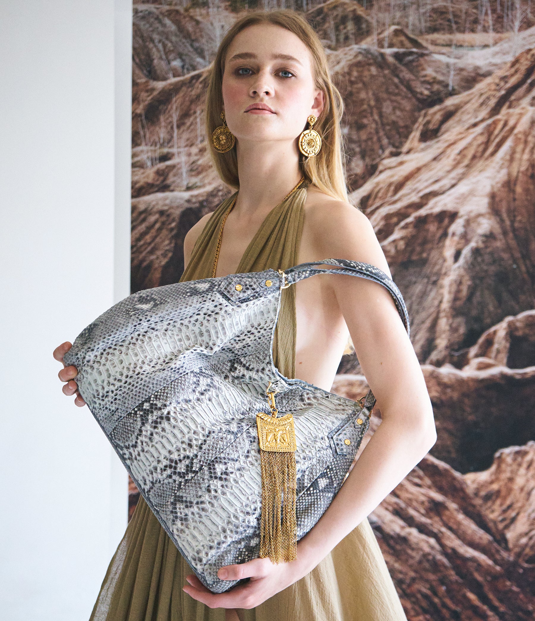 Natural Python / Gold